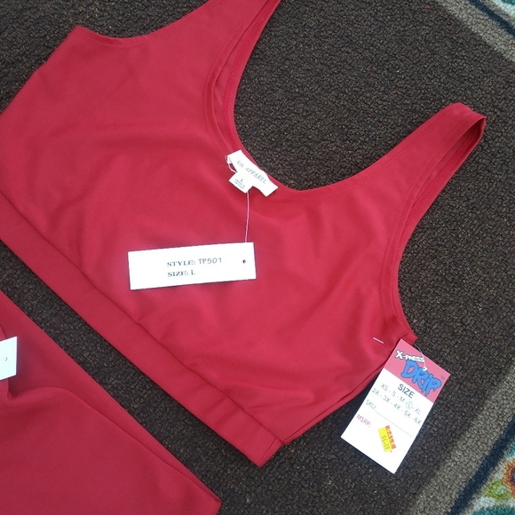 Red 2 piece set - Picture 2 of 2